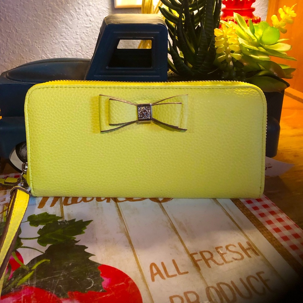 Anne Klein Wallet